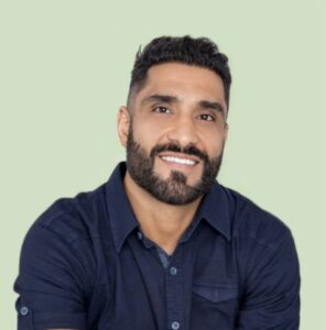 Arman Esmaili, Registered Psychotherapist (Qualifying)