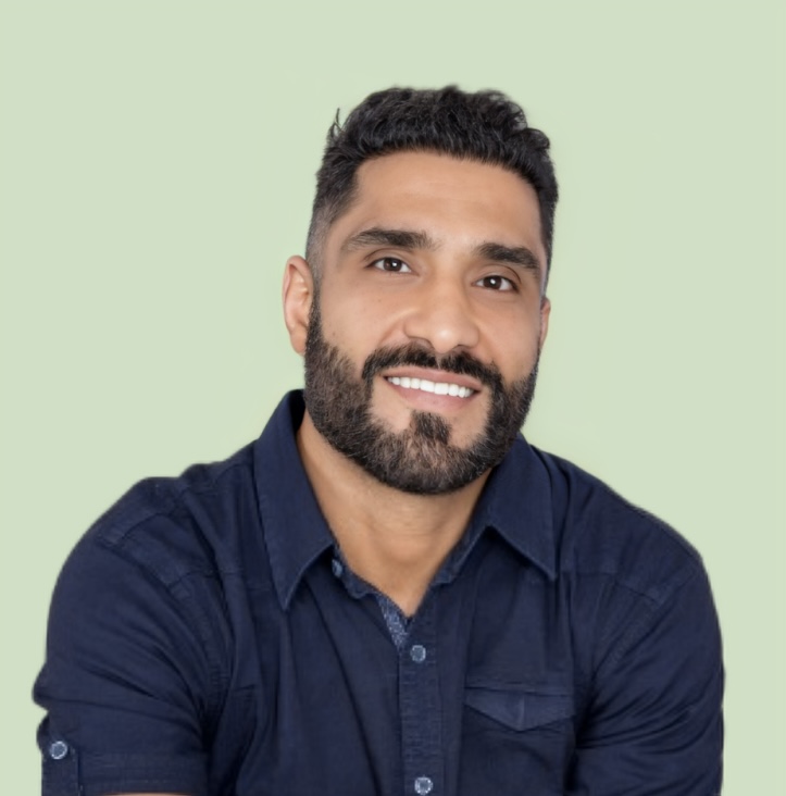 Arman Esmaili, Registered Psychotherapist (Qualifying)